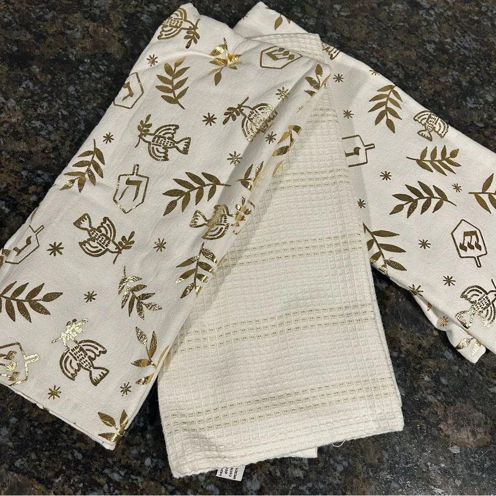 NWT Set of 3 Storehouse Brand Hanukkah Kitchen Towels Metallic Gold 100% Cotton
